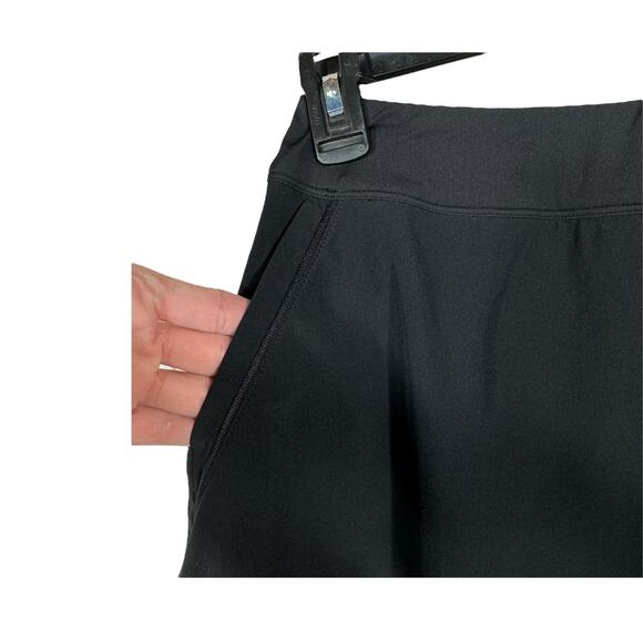 Under Armour Medium Fitted Flare Skort HeatGear Stretch Pockets Briefs Black - Picture 3 of 7